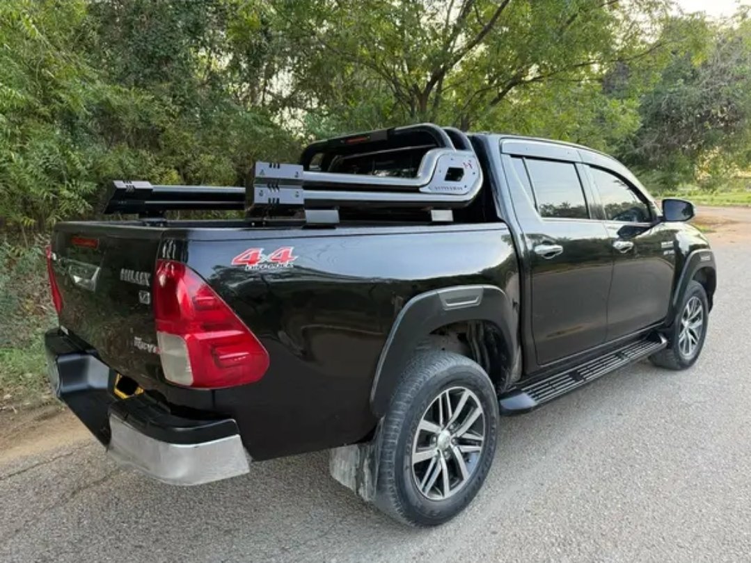 Toyota Hilux RevoV 2019 Model Genuine Condition Cars in Karachi