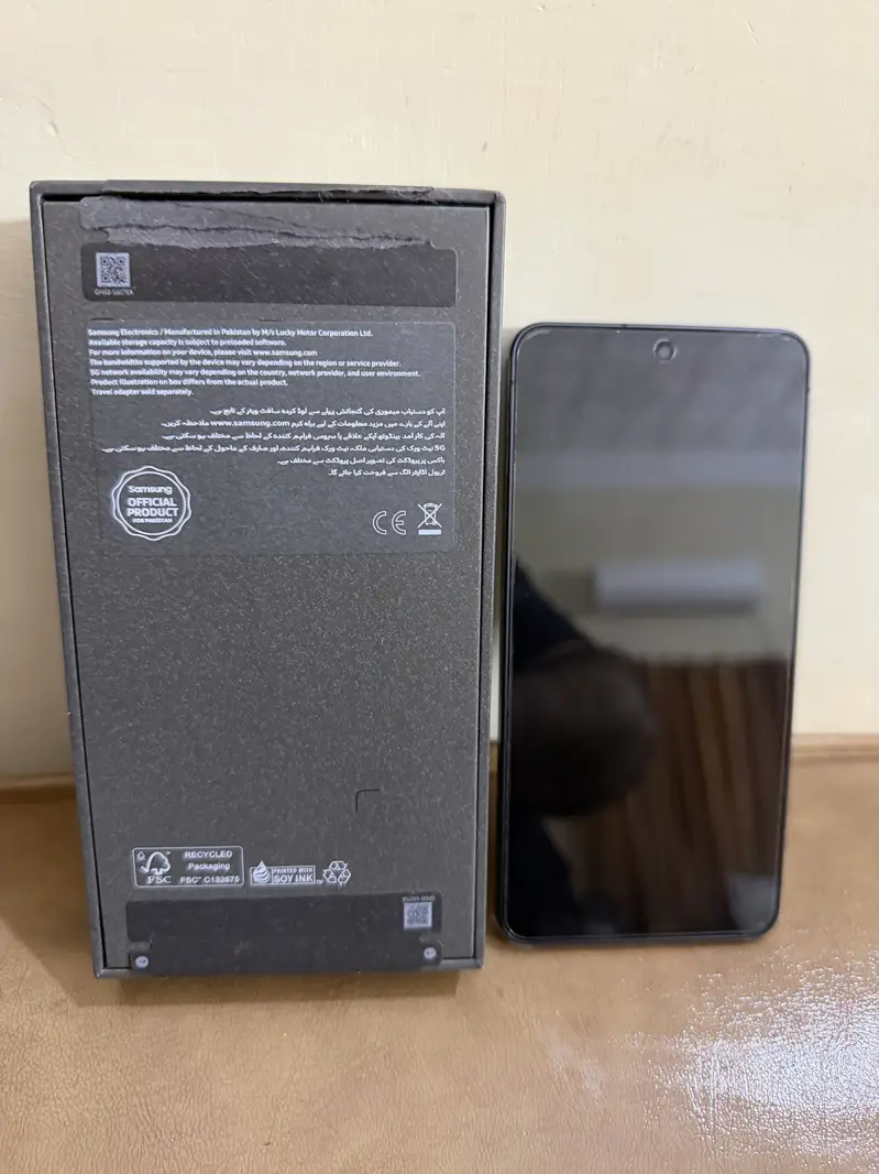 Samsung S26 Black 12gb 256gb in full warranty just box opened Mobile Phones in Lahore