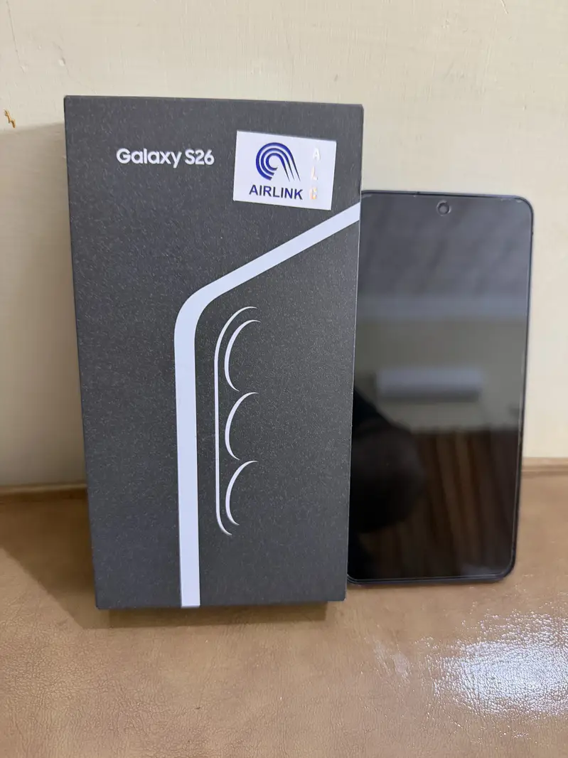 Samsung S26 Black 12gb 256gb in full warranty just box opened Mobile Phones in Lahore