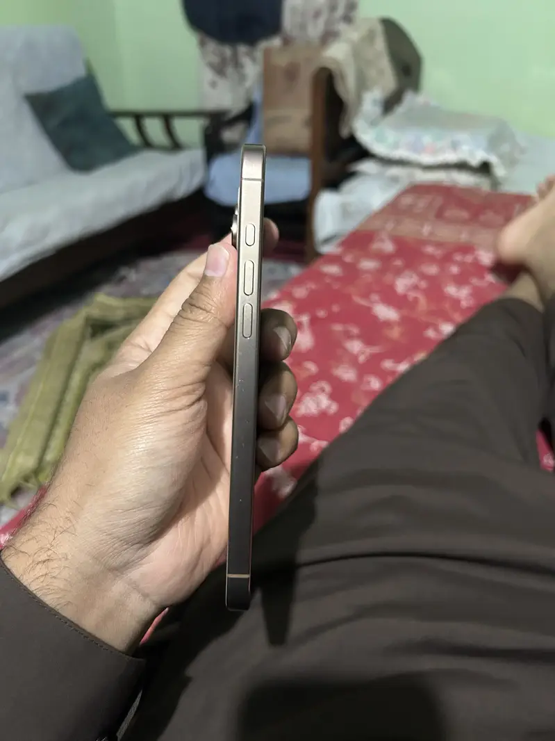 Apple iPhone 16 Pro Max Mobile Phones in Faisalabad