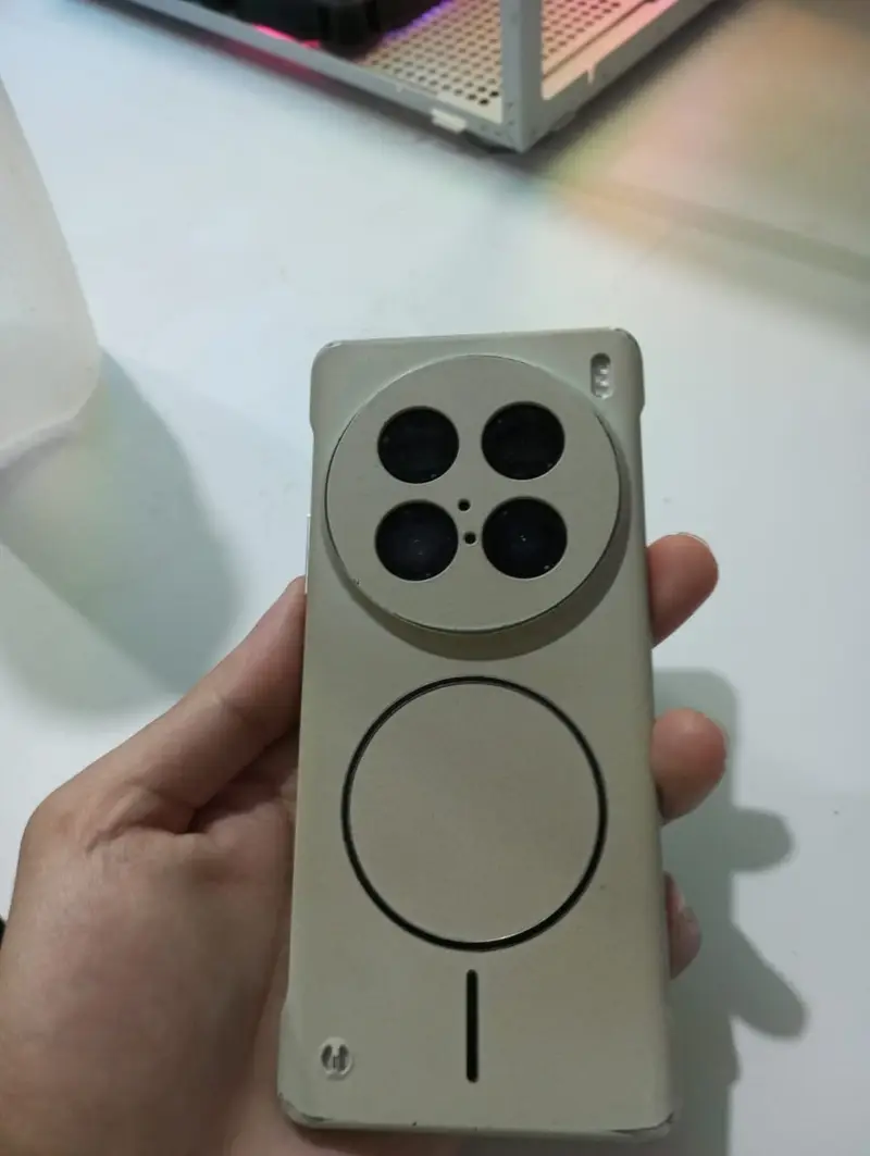 Vivo X100 Ultra Mobile Phones in Karachi