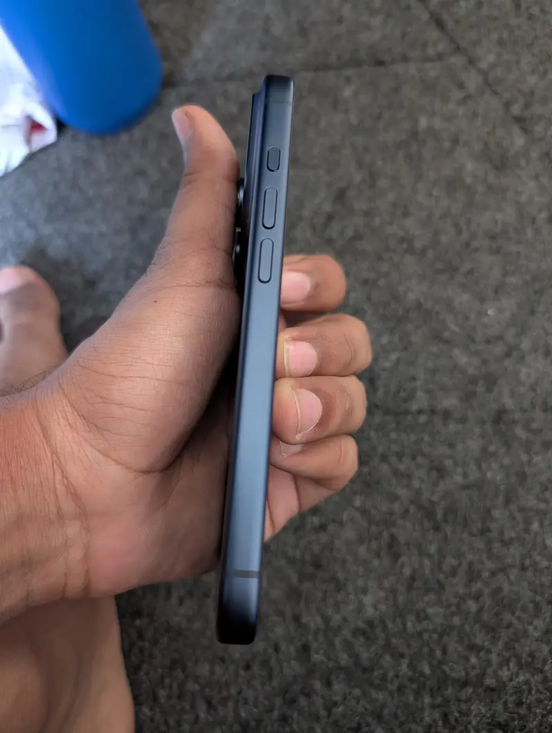 New iphone 17 pro 512gb deep blue just box open Mobile Phones in Lahore