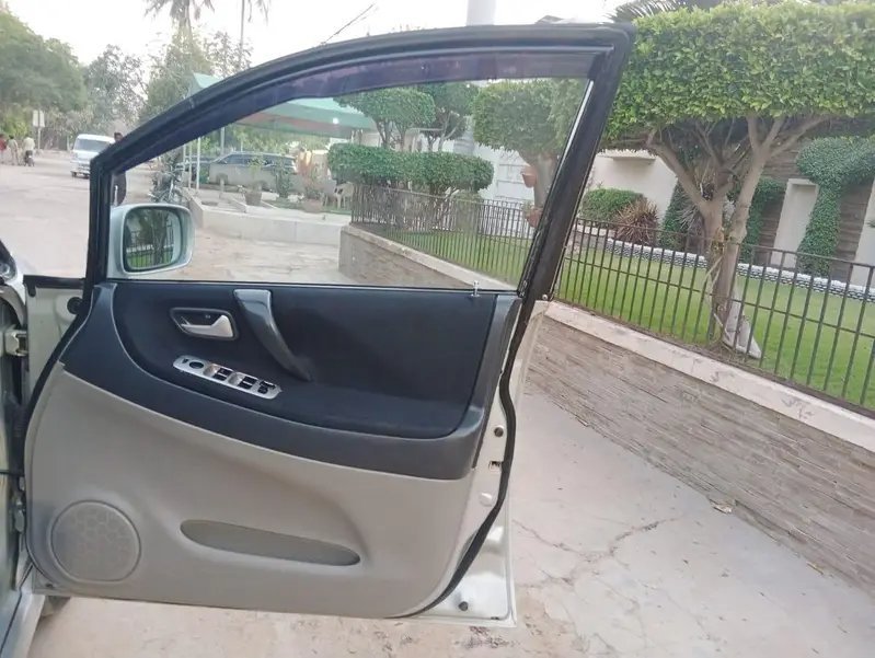 Suzuki Liana 2009 Cars in Karachi
