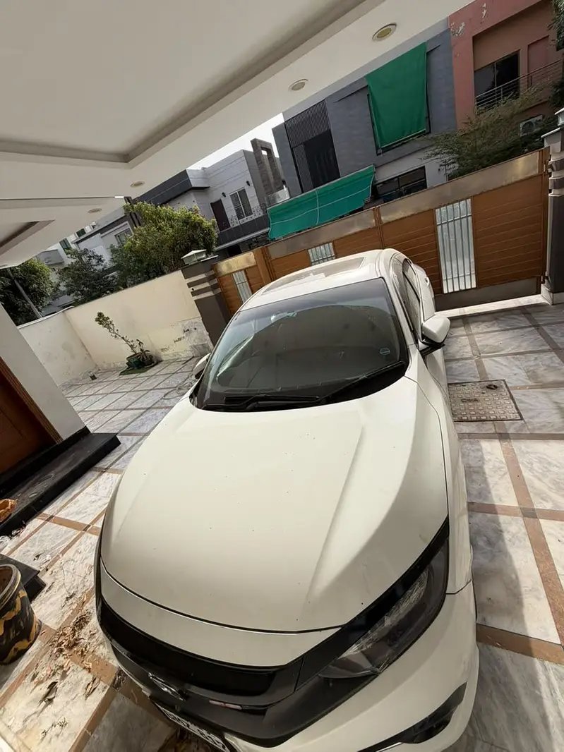 Honda Civic VTi Oriel 2018 Cars in Lahore