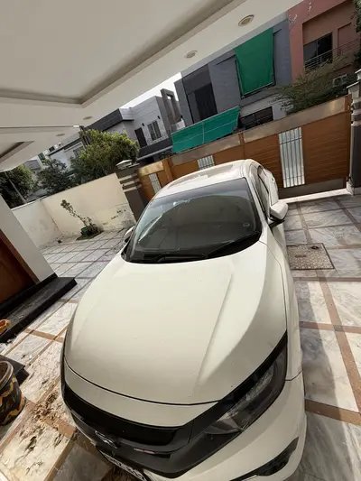 Honda Civic VTi Oriel 2018 Cars in Lahore