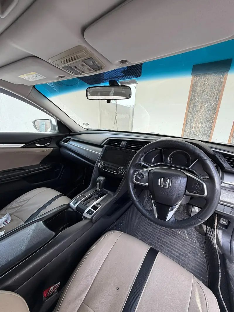 Honda Civic VTi Oriel 2018 Cars in Lahore