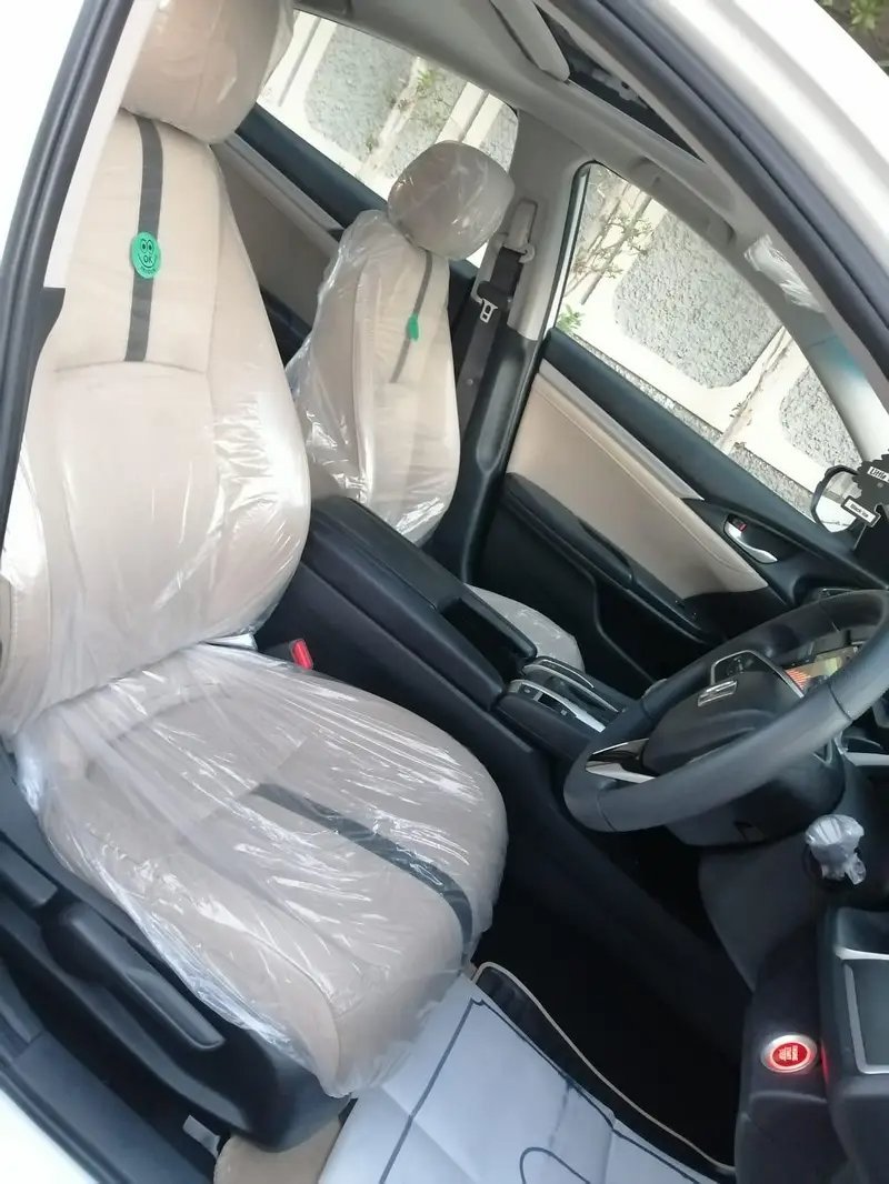 Honda Civic 1.8 I-VTEC Oriel MODEL 2016 END REG 2017 (100%Original)