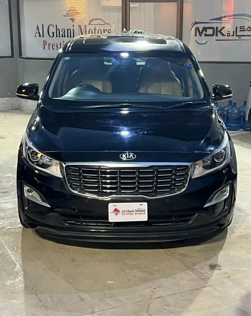 Kia Grand Carnival Model 2019 Cars in Karachi - AuctionHaulPK.com