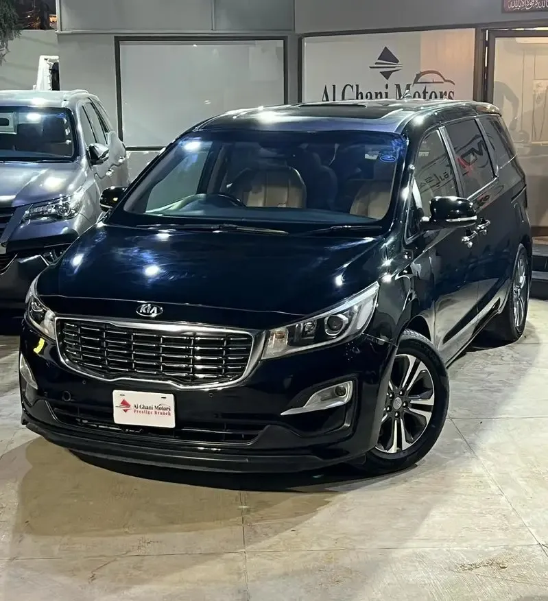 Kia Grand Carnival Model 2019 Cars in Karachi - AuctionHaulPK.com