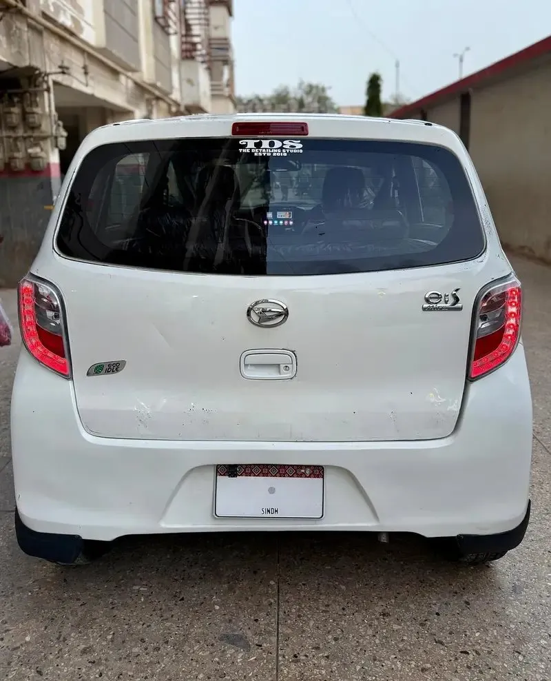 Mira X Memorial Model 15 Reg 2017. Top Variant. Cars in Karachi - AuctionHaulPK.com