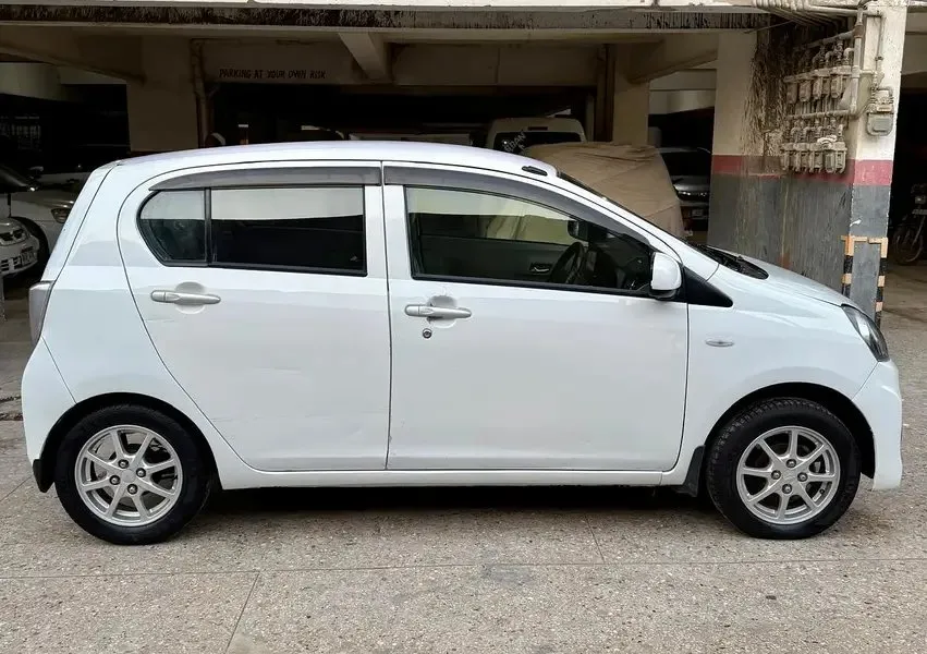 Mira X Memorial Model 15 Reg 2017. Top Variant. Cars in Karachi - AuctionHaulPK.com