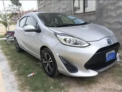 Toyota Aqua S Package Key Start 2020 Cars in Lahore - AuctionHaulPK.com
