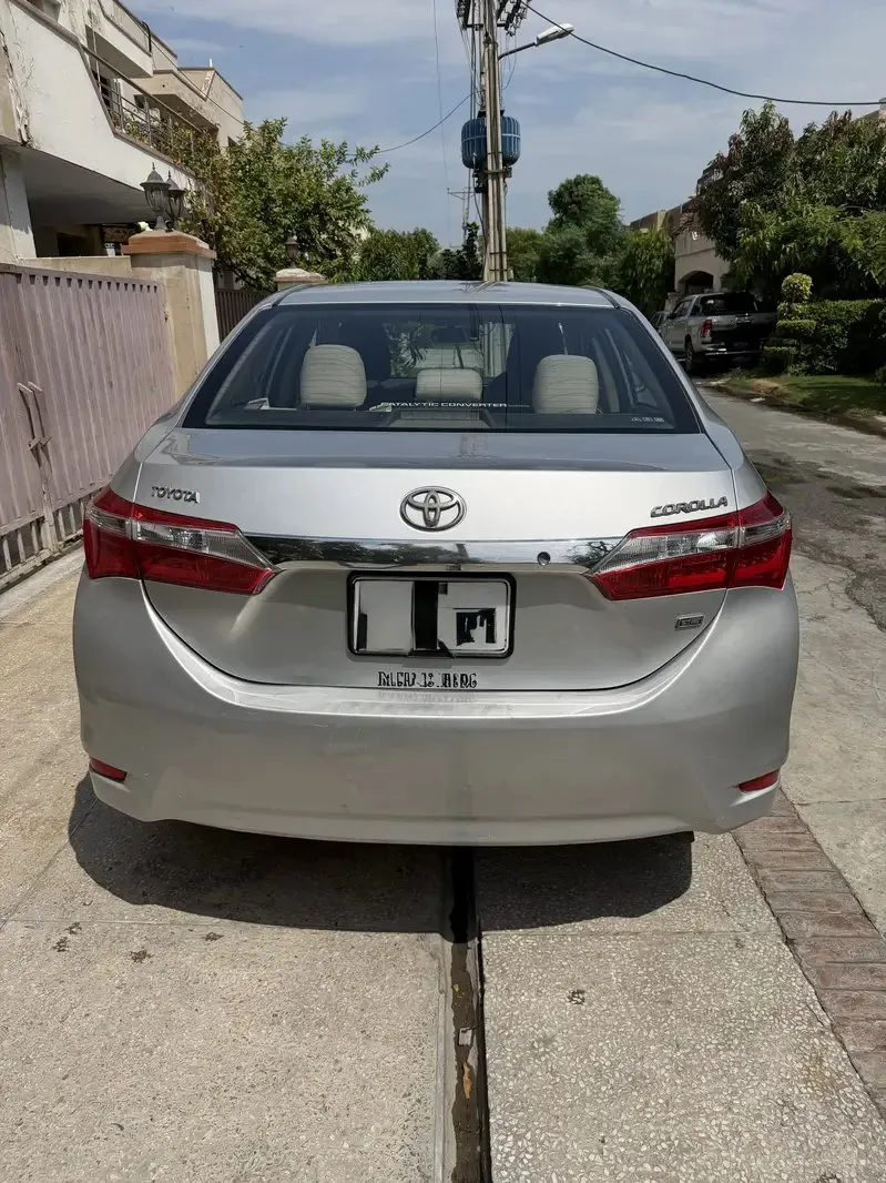 Toyota Corolla Gli 2016 Cars in Lahore - AuctionHaulPK.com