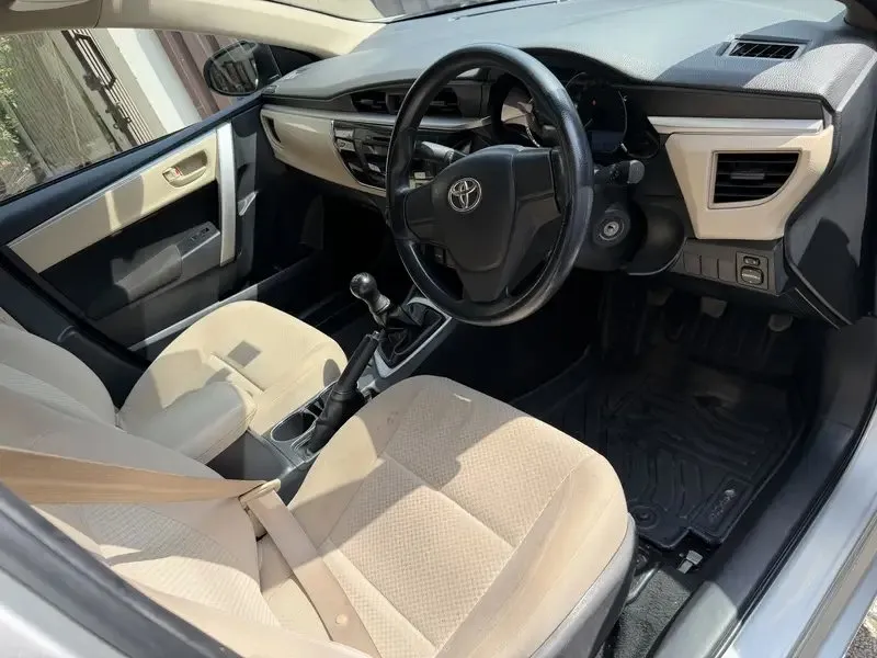 Toyota Corolla Gli 2016 Cars in Lahore - AuctionHaulPK.com