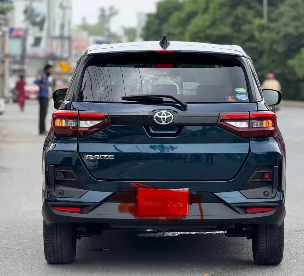 Toyota Raize Z Package 5a Grade , 2020/2025 Cars in Lahore - AuctionHaulPK.com