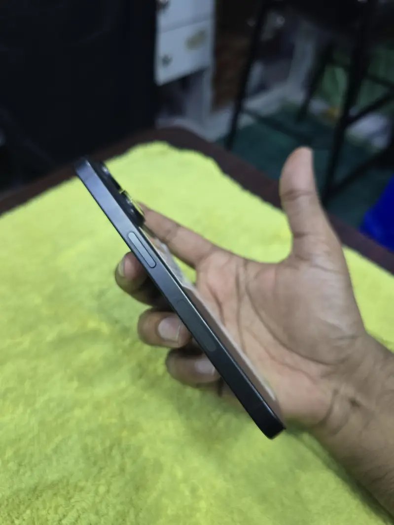 Apple Iphone 15 Pro 128Gb Factory Unlock (10 Out Of 10) 82% Health. Mobile Phones in Karachi - AuctionHaulPK.com
