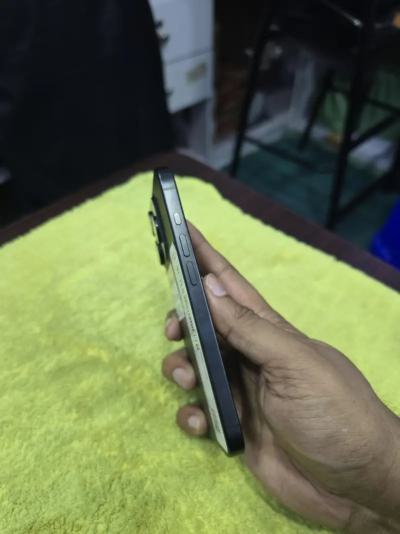 Apple Iphone 15 Pro 128Gb Factory Unlock (10 Out Of 10) 82% Health. Mobile Phones in Karachi - AuctionHaulPK.com
