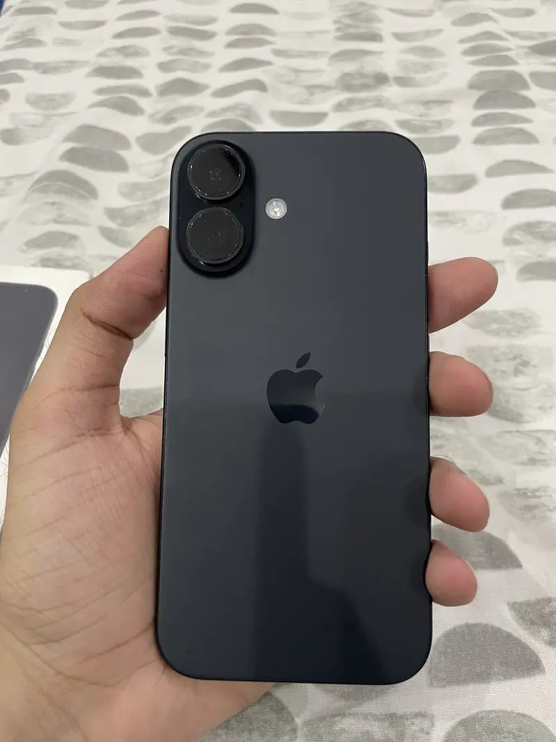 Apple iPhone 16 128gb PTA Approved Black Mobile Phones in Karachi - AuctionHaulPK.com