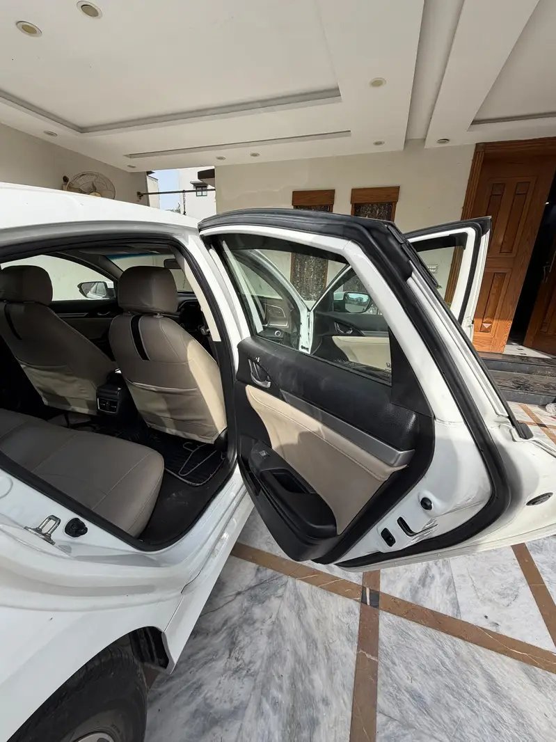 Honda Civic VTi Oriel 2018 Cars in Lahore - AuctionHaulPK.com