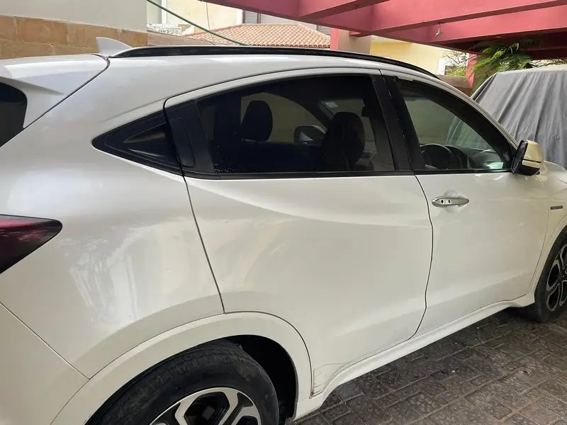 Honda Vezel Hybrid Z 2015 Cars in Karachi - AuctionHaulPK.com