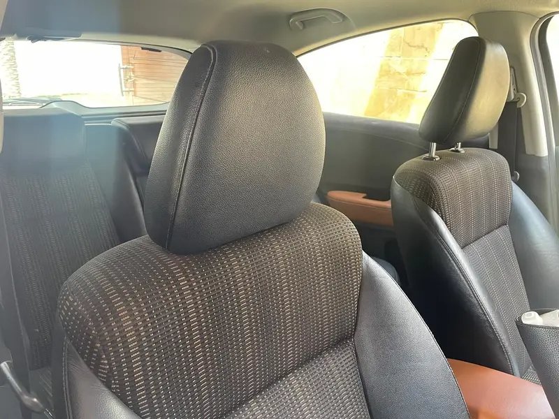 Honda Vezel Hybrid Z 2015 Cars in Karachi - AuctionHaulPK.com