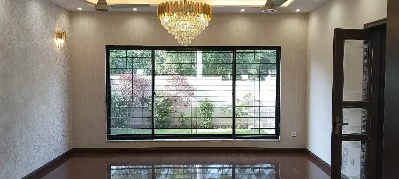 Kanal Facing Park Modern Design Beautiful House For Sale in Lahore - AuctionHaulPK.com