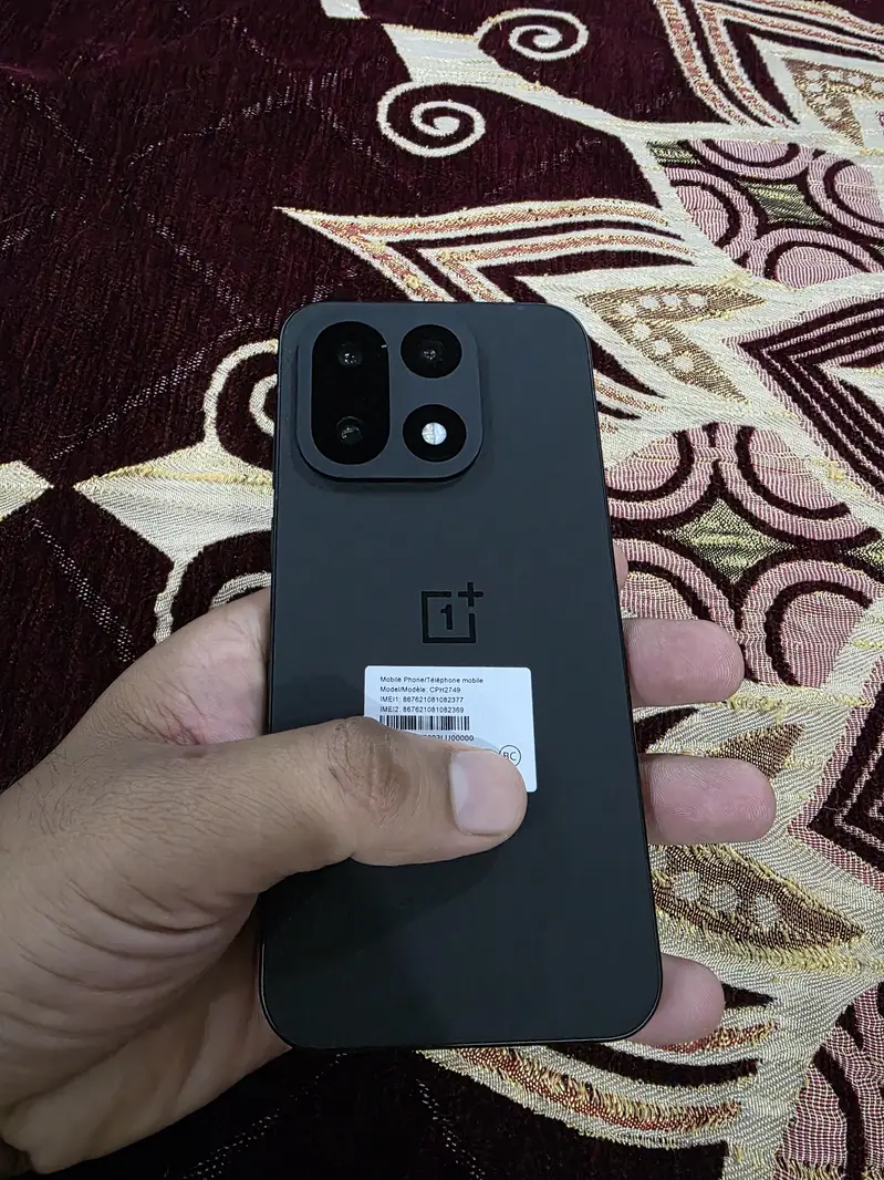 Oneplus 15 Global. offical pta approved 16/512 Mobile Phones in Bahawalpur - AuctionHaulPK.com