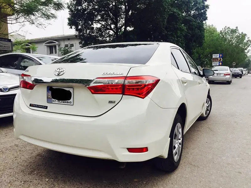 Toyota Corolla GLI 1.3 VVTi 2015 Cars in Rawalpindi - AuctionHaulPK.com