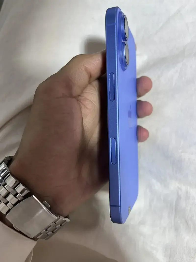 Apple Iphone 16 128gb – Water Pack | 96% Battery Health | Non Pta Jv Mobile Phones in Karachi - AuctionHaulPK.com