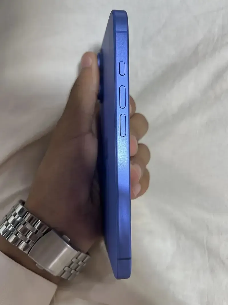Apple Iphone 16 128gb – Water Pack | 96% Battery Health | Non Pta Jv Mobile Phones in Karachi - AuctionHaulPK.com