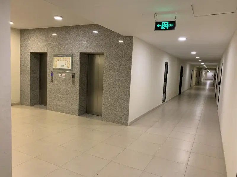 3 Bedroom Flat In Bahria Tower (1st Floor) Available Precinct 19 For Sale in Karachi - AuctionHaulPK.com