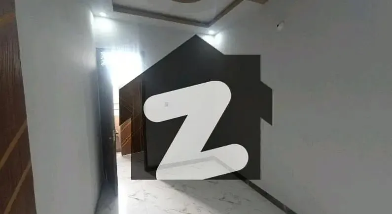 Beautiful Apartment Available For Sale In 31b Allah Wala Town Block 6 For Sale in Karachi - AuctionHaulPK.com