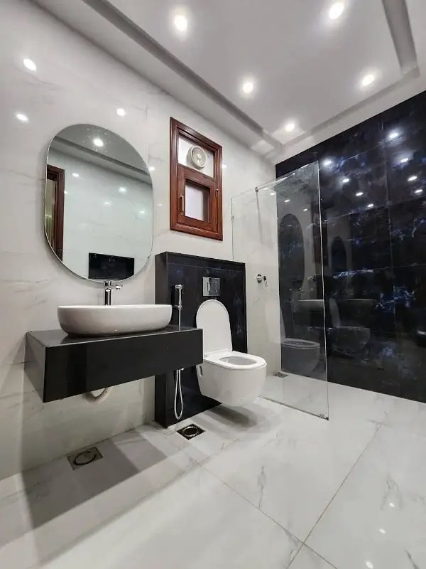 House In Dha Phase 4 For Sale in Karachi - AuctionHaulPK.com
