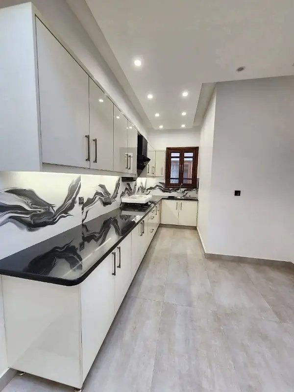 House In Dha Phase 4 For Sale in Karachi - AuctionHaulPK.com
