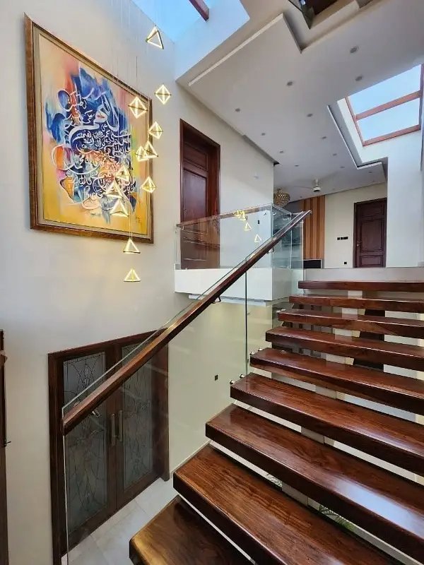 House In Dha Phase 4 For Sale in Karachi - AuctionHaulPK.com